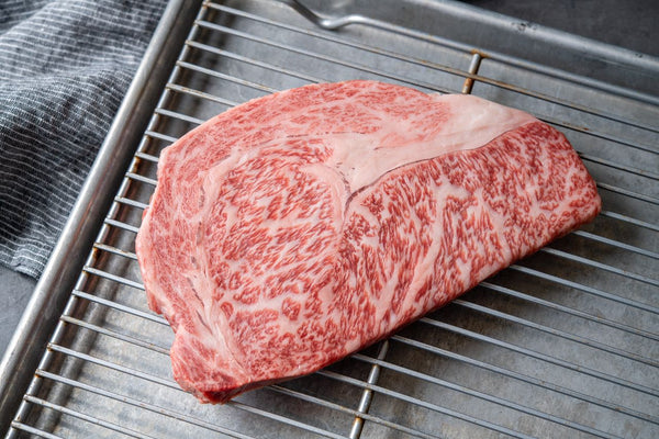 The Perfect Medium Rare Steak: Tempting Tips and Ideal Temperature