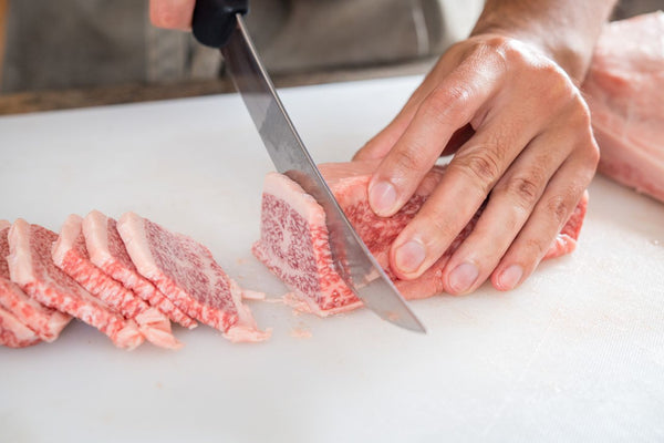 How to properly cut wagyu beef